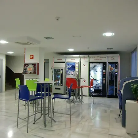 Vandrarhem Inturjoven *